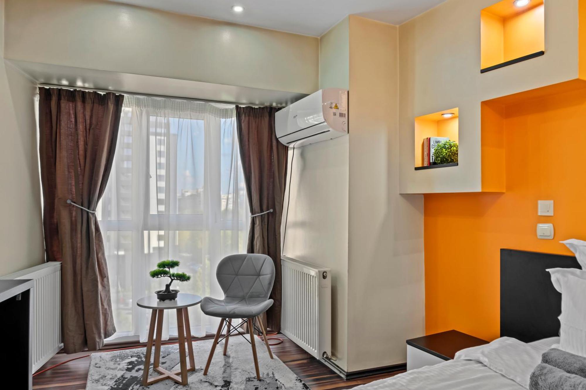 4 Rooms Unirii 47 Bucharest Exterior photo
